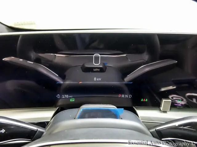 2025 Cadillac iQ Luxury w/1SD