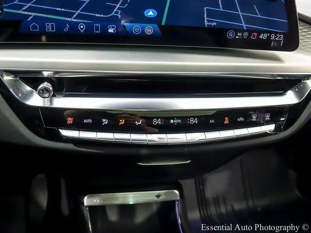 2025 Cadillac iQ Luxury w/1SD