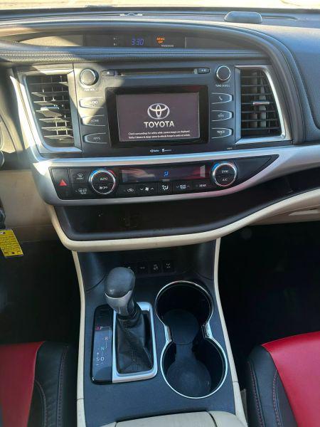 2014 Toyota Highlander LE V6