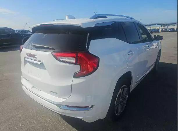 2022 GMC Terrain AWD Denali