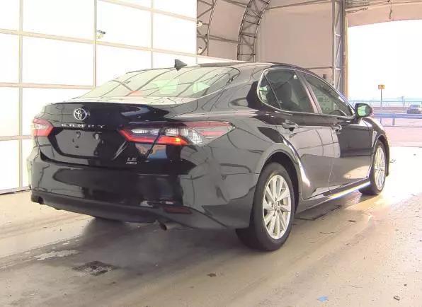 2022 Toyota Camry LE AWD