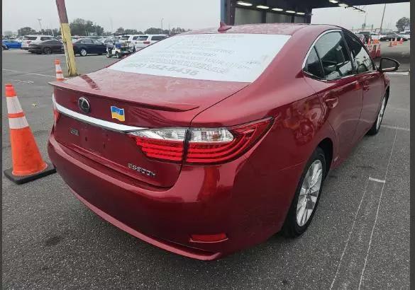 2013 Lexus ES 300h ES 300h Sedan 4D