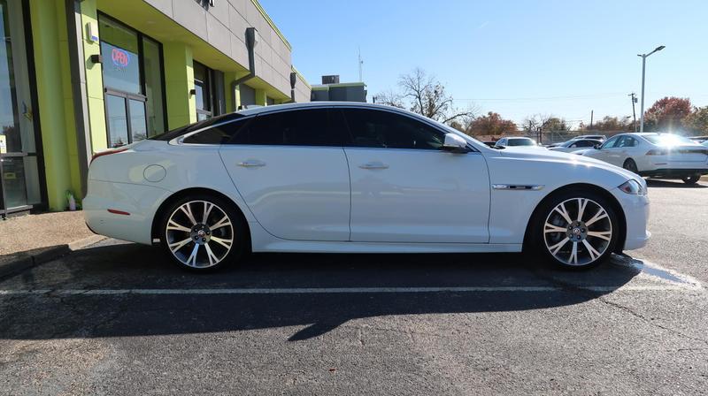 2019 Jaguar XJ R-Sport