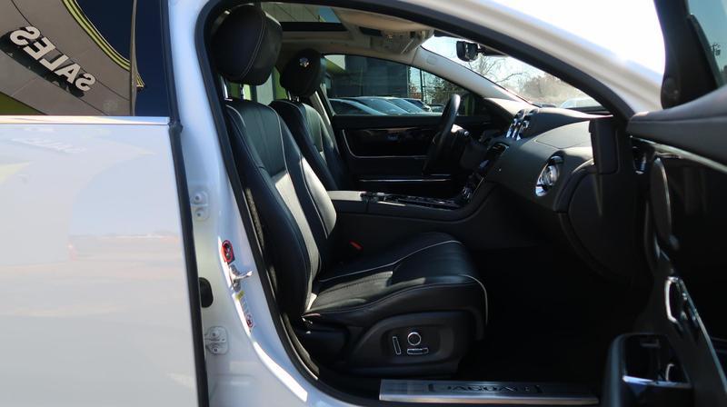 2019 Jaguar XJ R-Sport