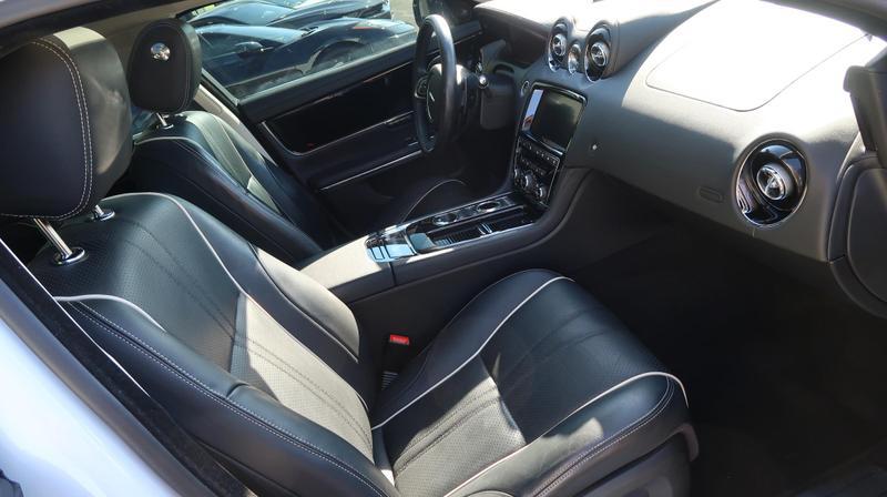 2019 Jaguar XJ R-Sport