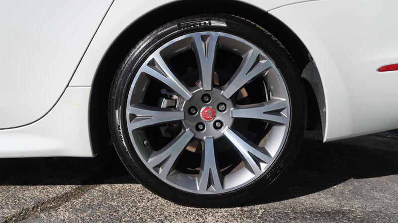 2019 Jaguar XJ R-Sport