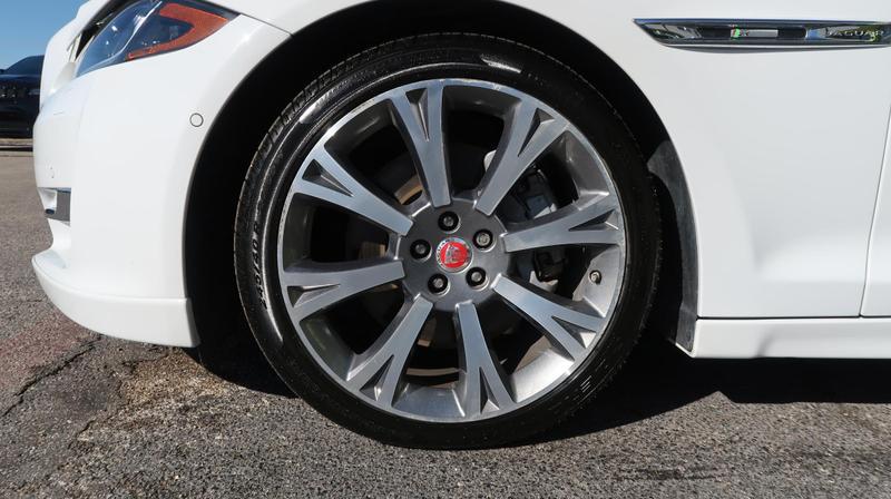2019 Jaguar XJ R-Sport