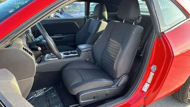 2014 Dodge Challenger SXT Coupe 2D