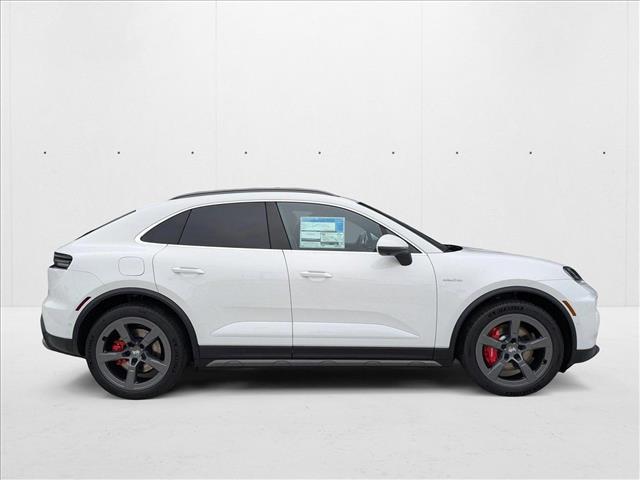 2025 Porsche Macan Electric 4S