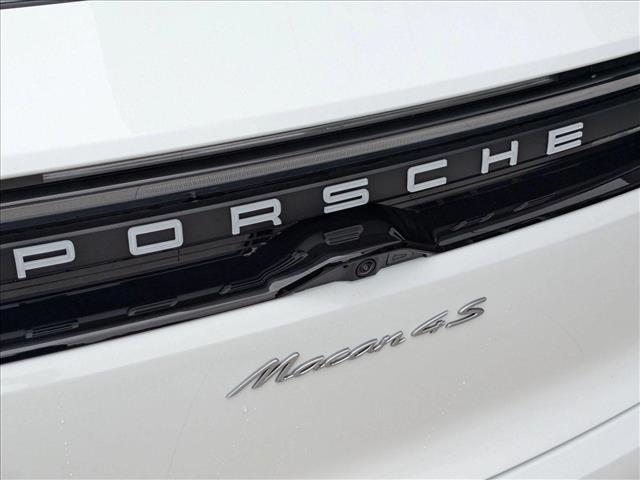 2025 Porsche Macan Electric 4S