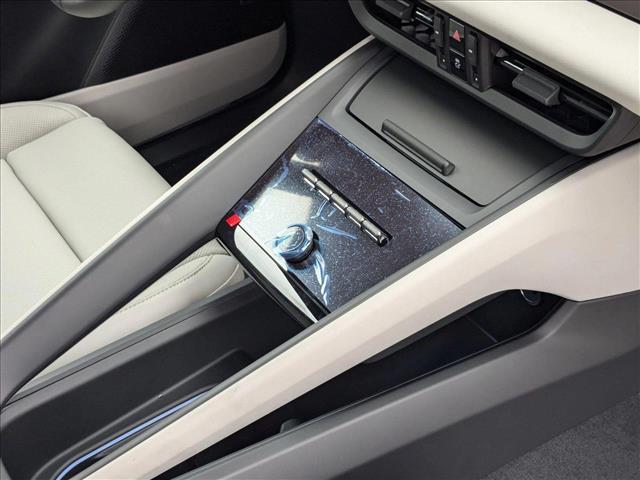 2025 Porsche Macan Electric 4S