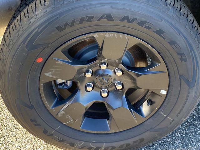 2025 RAM Ram 1500 RAM 1500 TRADESMAN CREW CAB 4X4 57 BOX