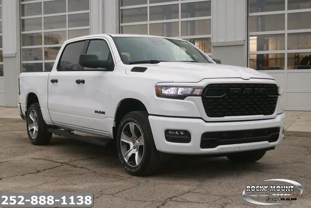 2025 RAM Ram 1500 RAM 1500 TRADESMAN CREW CAB 4X4 57 BOX