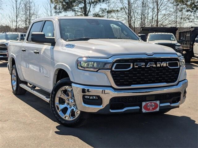2025 RAM Ram 1500 RAM 1500 BIG HORN CREW CAB 4X2 57 BOX