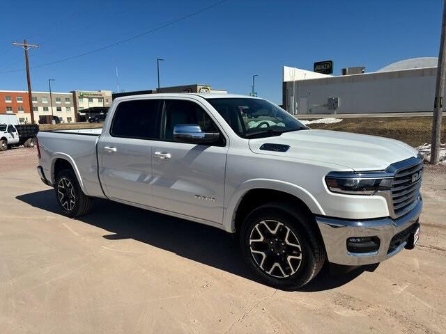 2025 RAM Ram 1500 RAM 1500 LARAMIE CREW CAB 4X4 64 BOX