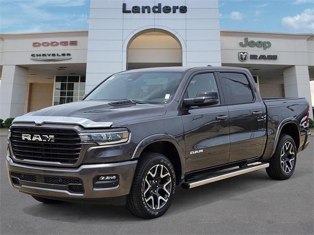 2025 RAM Ram 1500 RAM 1500 LARAMIE CREW CAB 4X2 57 BOX