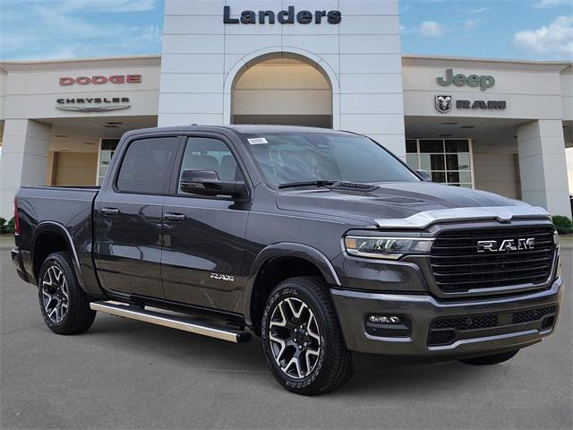 2025 RAM Ram 1500 RAM 1500 LARAMIE CREW CAB 4X2 57 BOX
