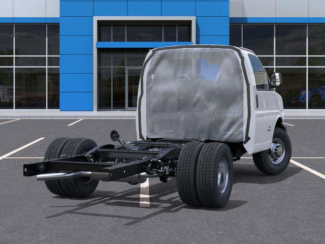 2025 Chevrolet Express Cutaway Work Van