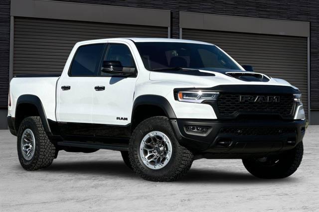 2025 RAM Ram 1500 RAM 1500 RHO CREW CAB 4X4 57 BOX