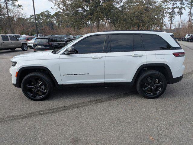 2023 Jeep Grand Cherokee Altitude 4x2