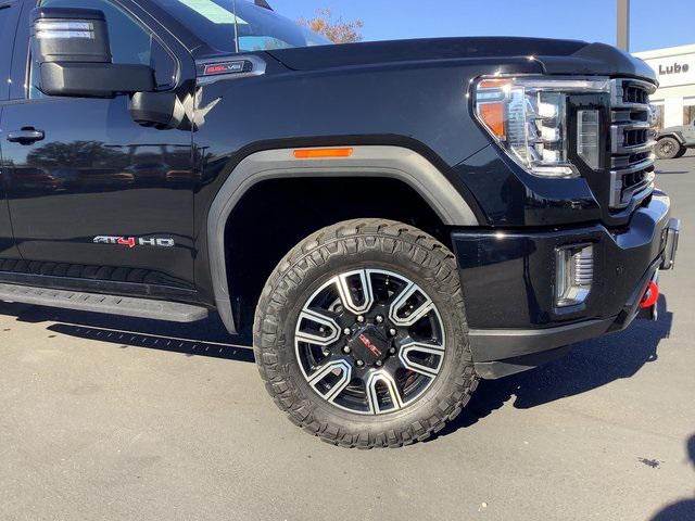 2022 GMC Sierra 2500HD 4WD Crew Cab Long Bed AT4