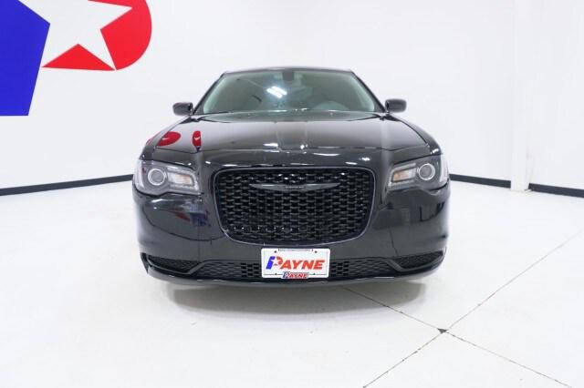 2023 Chrysler 300 Touring