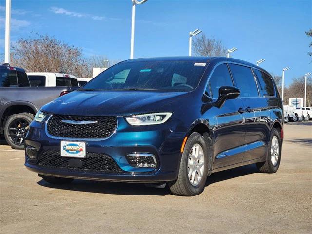 2025 Chrysler Pacifica PACIFICA SELECT