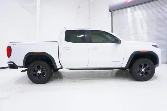 2023 GMC Canyon 4WD Crew Cab Short Box Elevation