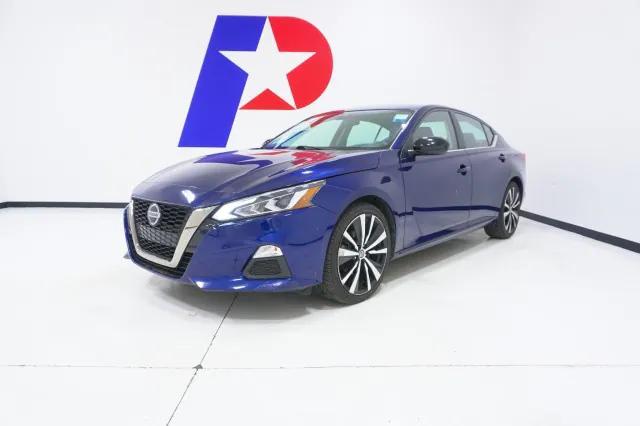 2022 Nissan Altima SR FWD