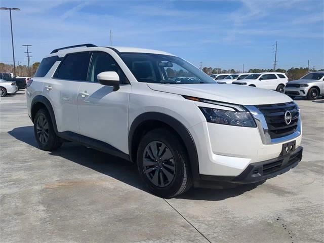 2024 Nissan Pathfinder SV 4WD