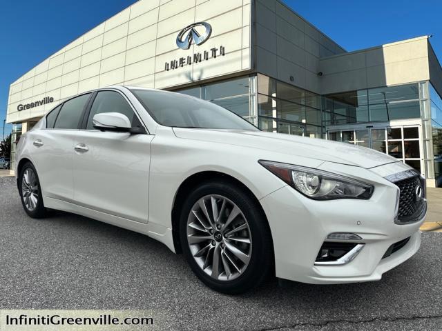 2022 INFINITI Q50 LUXE