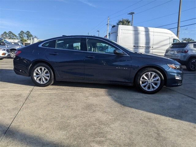 2022 Chevrolet Malibu FWD LT