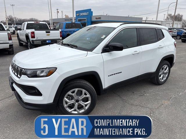 2025 Jeep Compass COMPASS LATITUDE 4X4