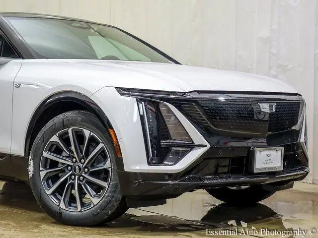 2025 Cadillac iQ Sport w/1SJ