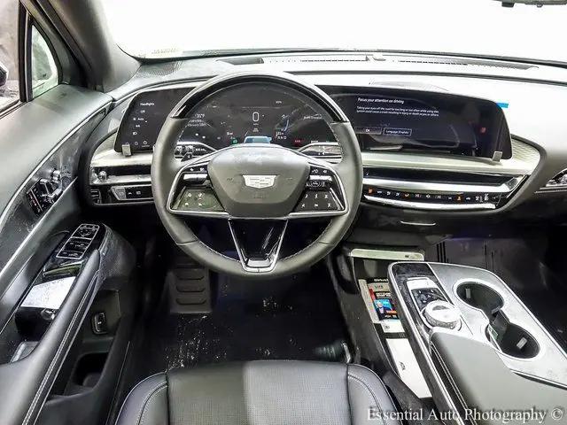 2025 Cadillac iQ Sport w/1SJ