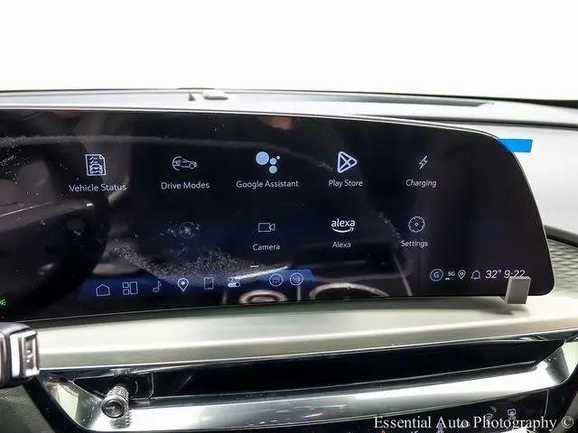 2025 Cadillac iQ Sport w/1SJ