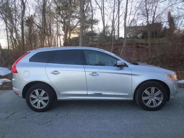 2016 Volvo XC60 T6