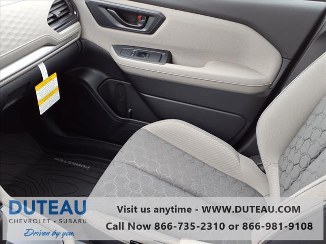 2025 Subaru Forester Base