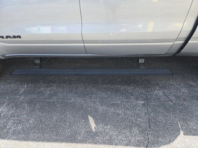 2025 RAM Ram 1500 RAM 1500 LIMITED CREW CAB 4X4 64 BOX