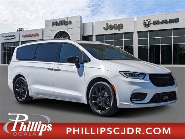2025 Chrysler Pacifica PACIFICA LIMITED