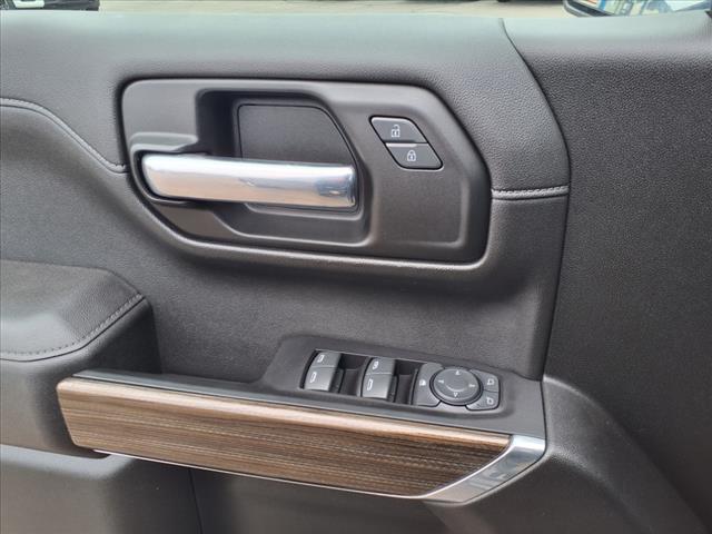 2022 Chevrolet Silverado 1500 4WD Crew Cab Standard Bed LT