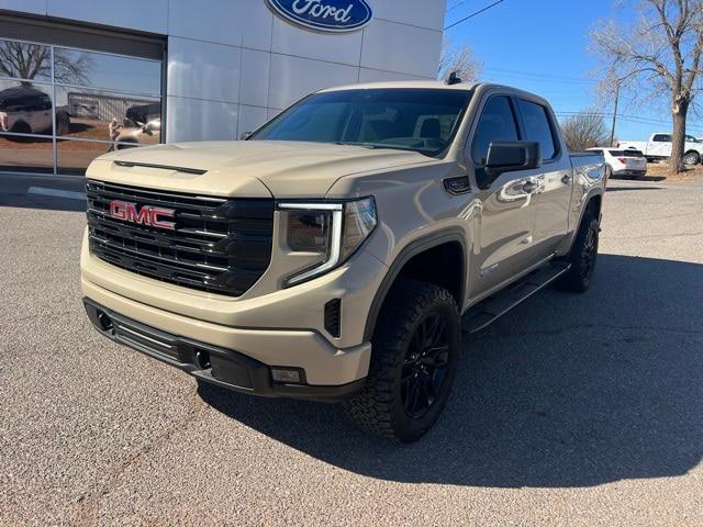 2022 GMC Sierra 1500 4WD Crew Cab Short Box Elevation
