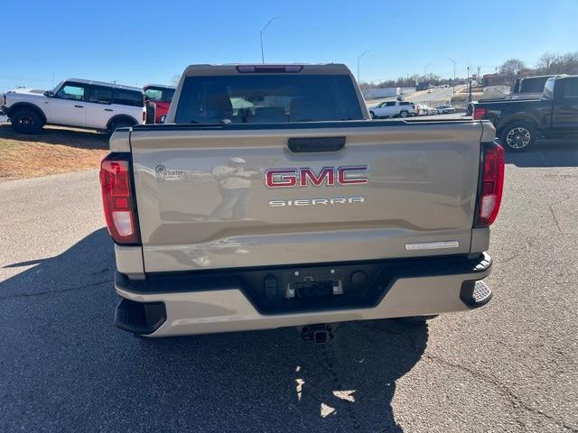 2022 GMC Sierra 1500 4WD Crew Cab Short Box Elevation