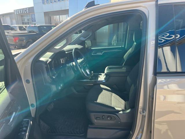 2022 GMC Sierra 1500 4WD Crew Cab Short Box Elevation