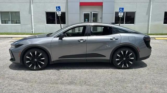 2023 Toyota Crown Platinum