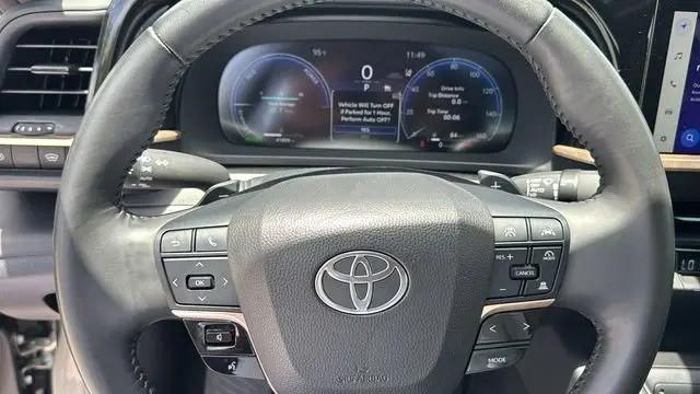2023 Toyota Crown Platinum