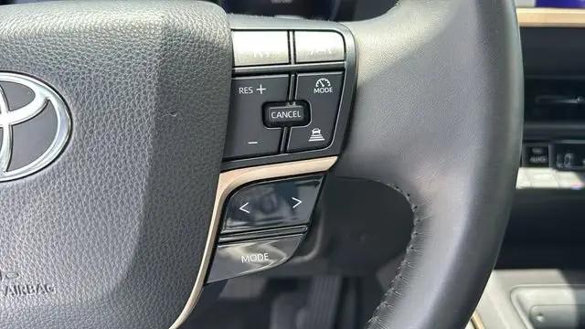 2023 Toyota Crown Platinum
