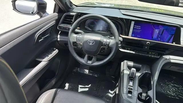 2023 Toyota Crown Platinum