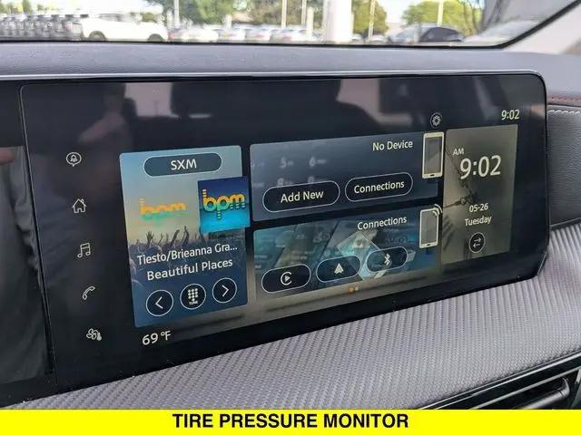 2025 Nissan Kicks SR Intelligent AWD
