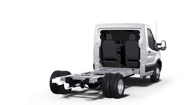 2024 Ford Transit Cutaway Base